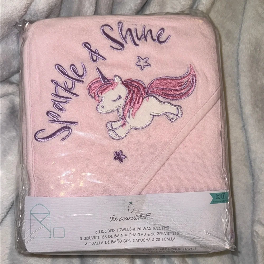 The Peanutshell Pink Unicorn Hooded Towel Set - Picture 1 of 10